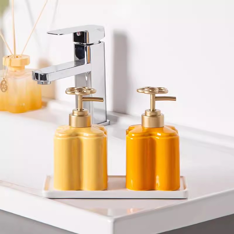 Moderne oranje bloemen keramis - Water Bottle Blank recensie en prijs